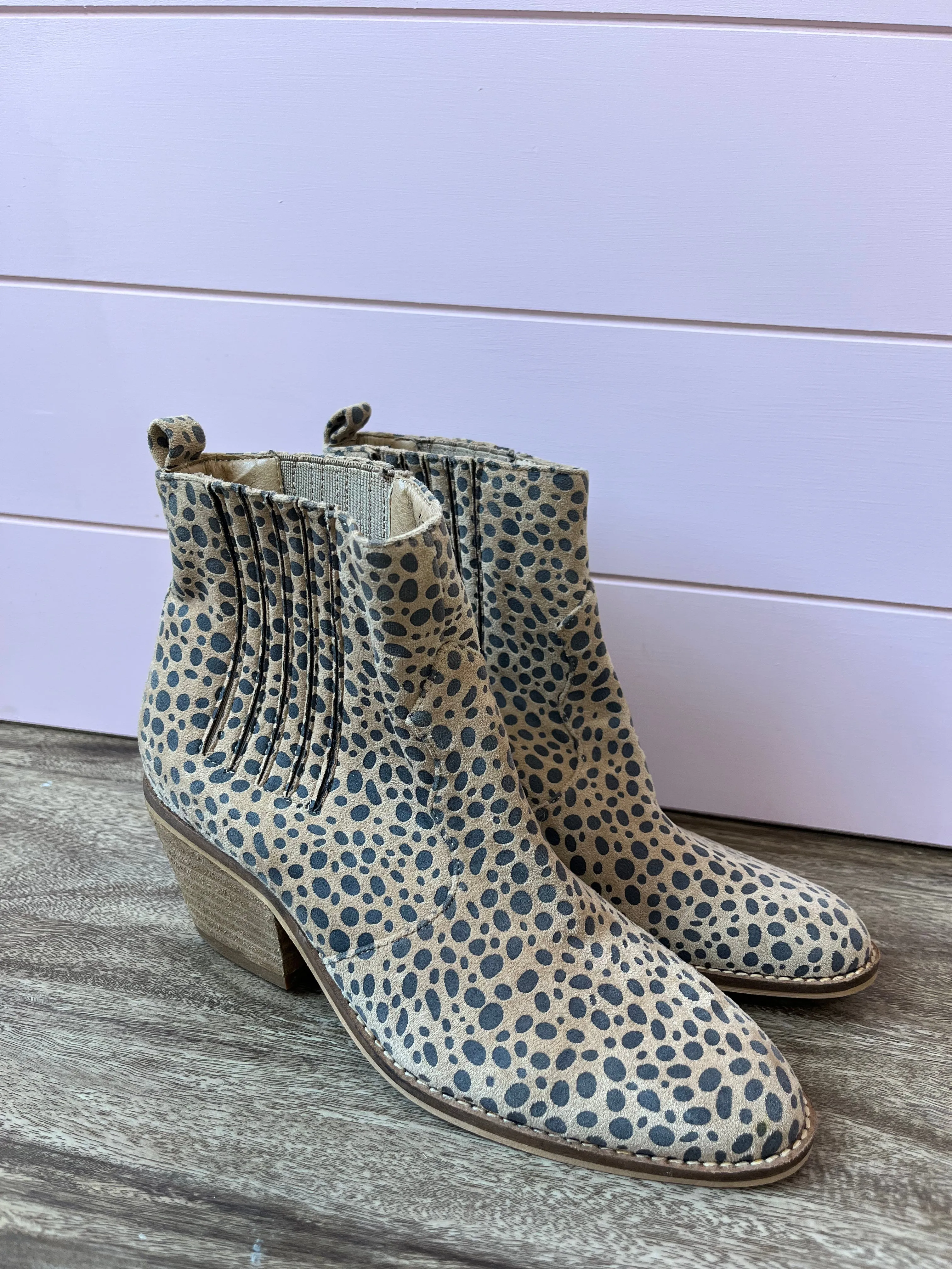6.5 Let’s See Style LA Leopard Dot Ankle Booties