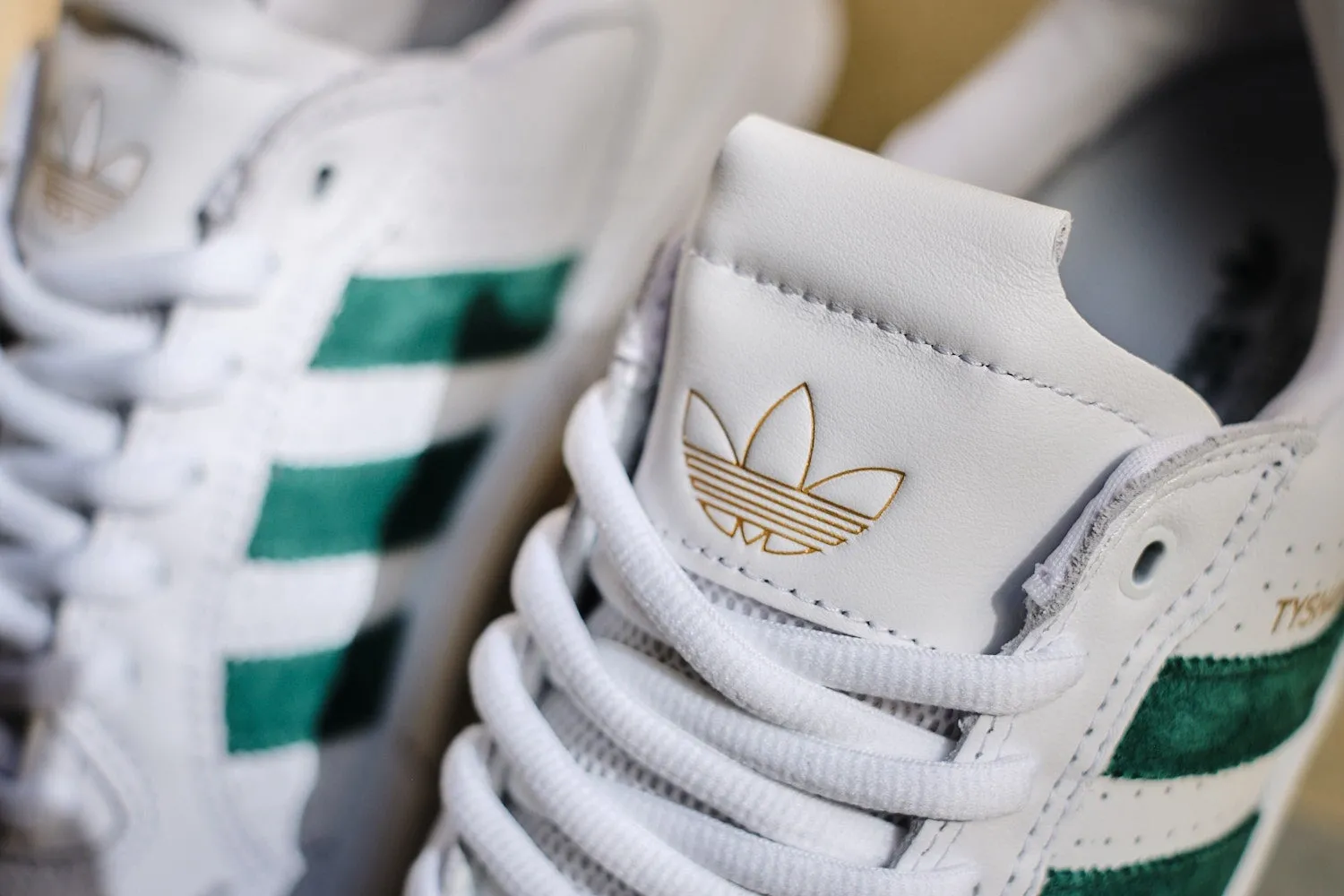 Adidas Tyshawn Low Sneakers