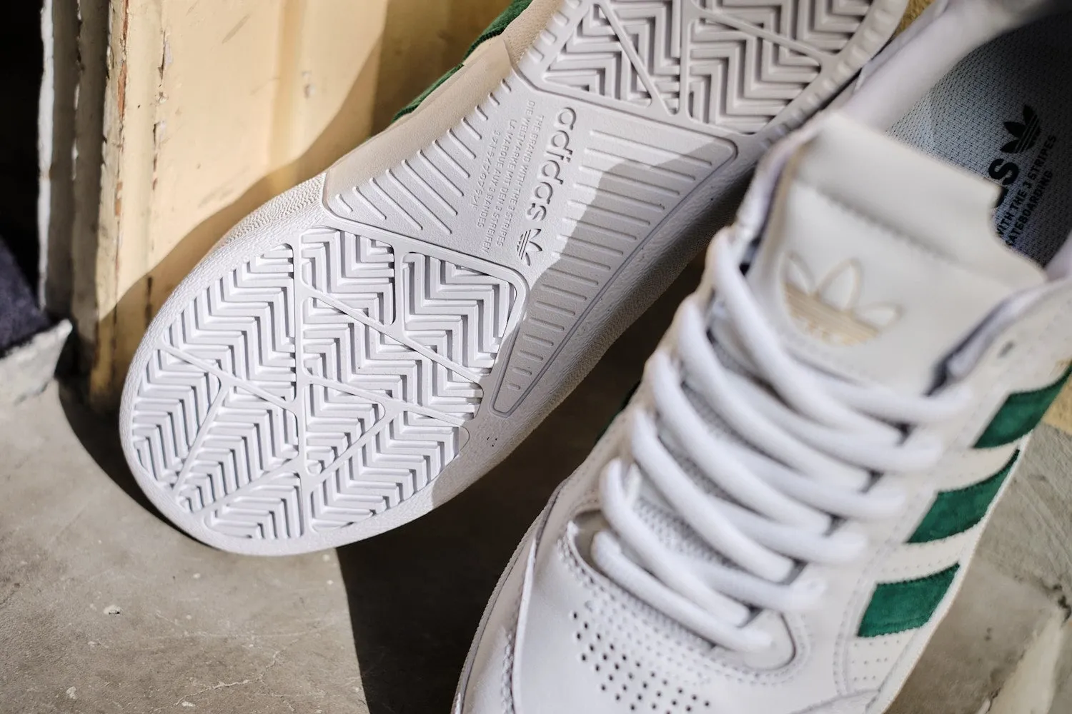 Adidas Tyshawn Low Sneakers