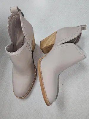 Boots Ankle Heels By Jeffery Campbell In Grey, Size:6