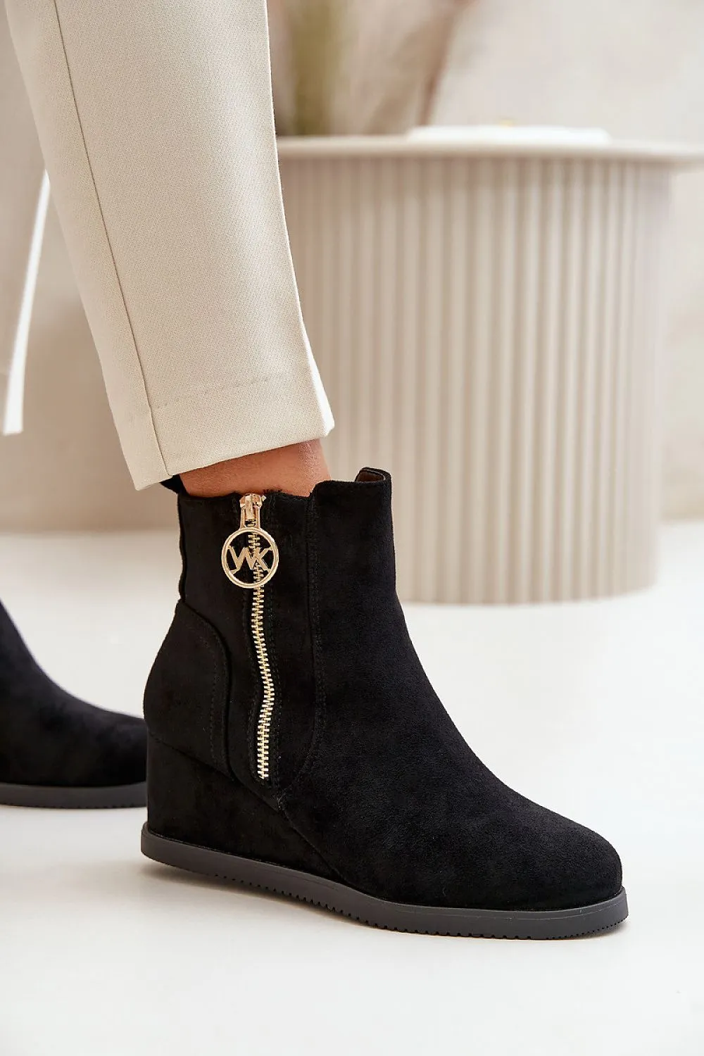 Buskin boots model 200113 Step in style