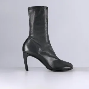CALA BLACK