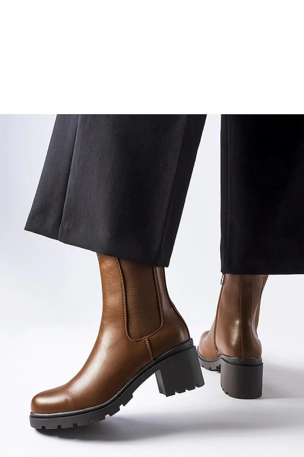 Classic Carseggio boots in brown color