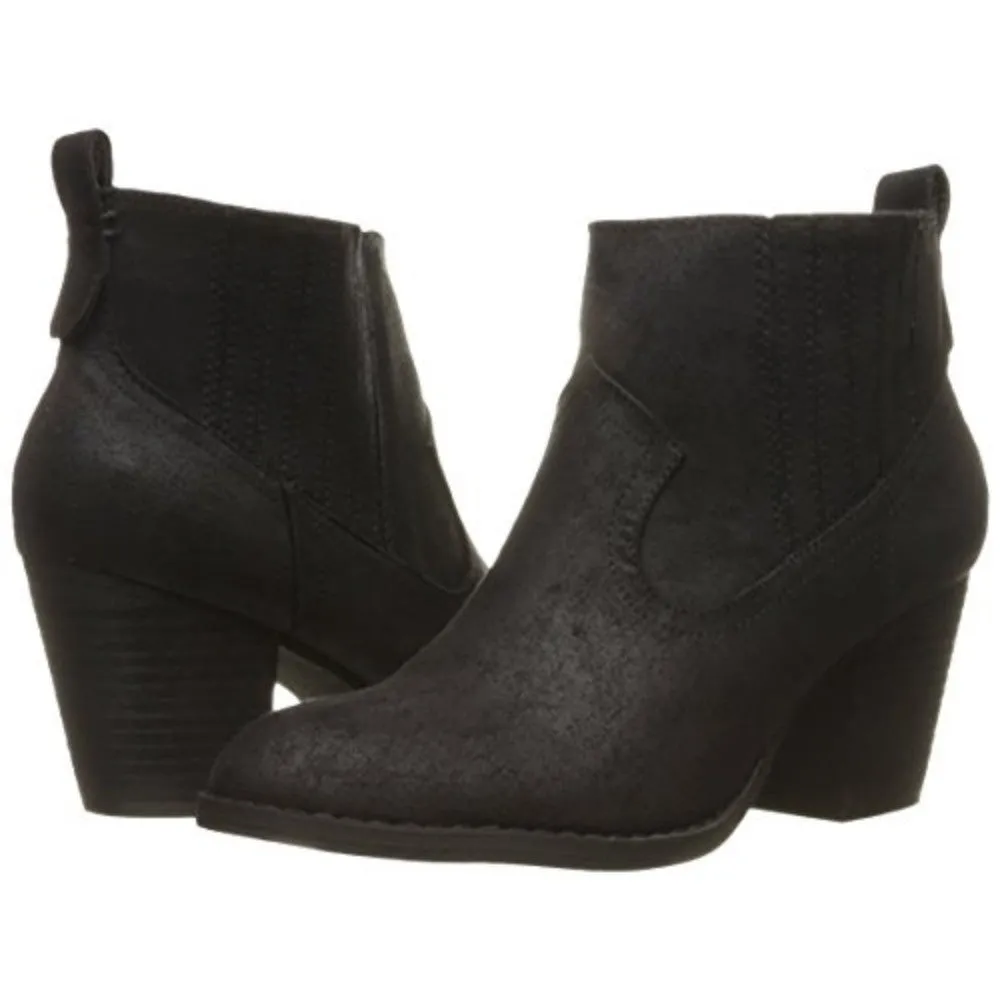 Daisy Black Suede Carlos Santa