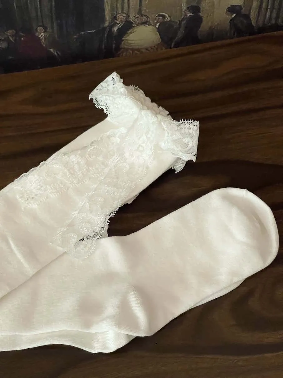 Historically Inspired Knee-High Stockings with Lace Trim in White