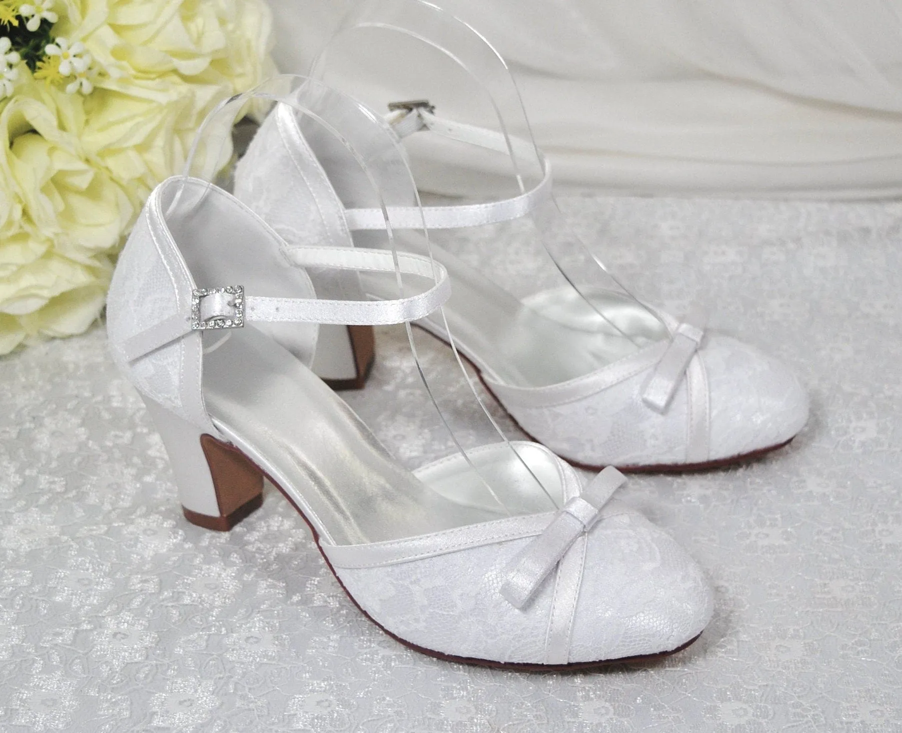 Lace Block Heel Sandals | White or Ivory