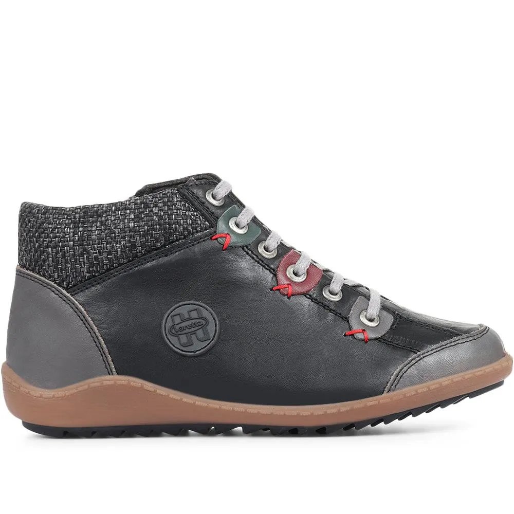 Leather Ankle Boots - HAK32013 / 319 262
