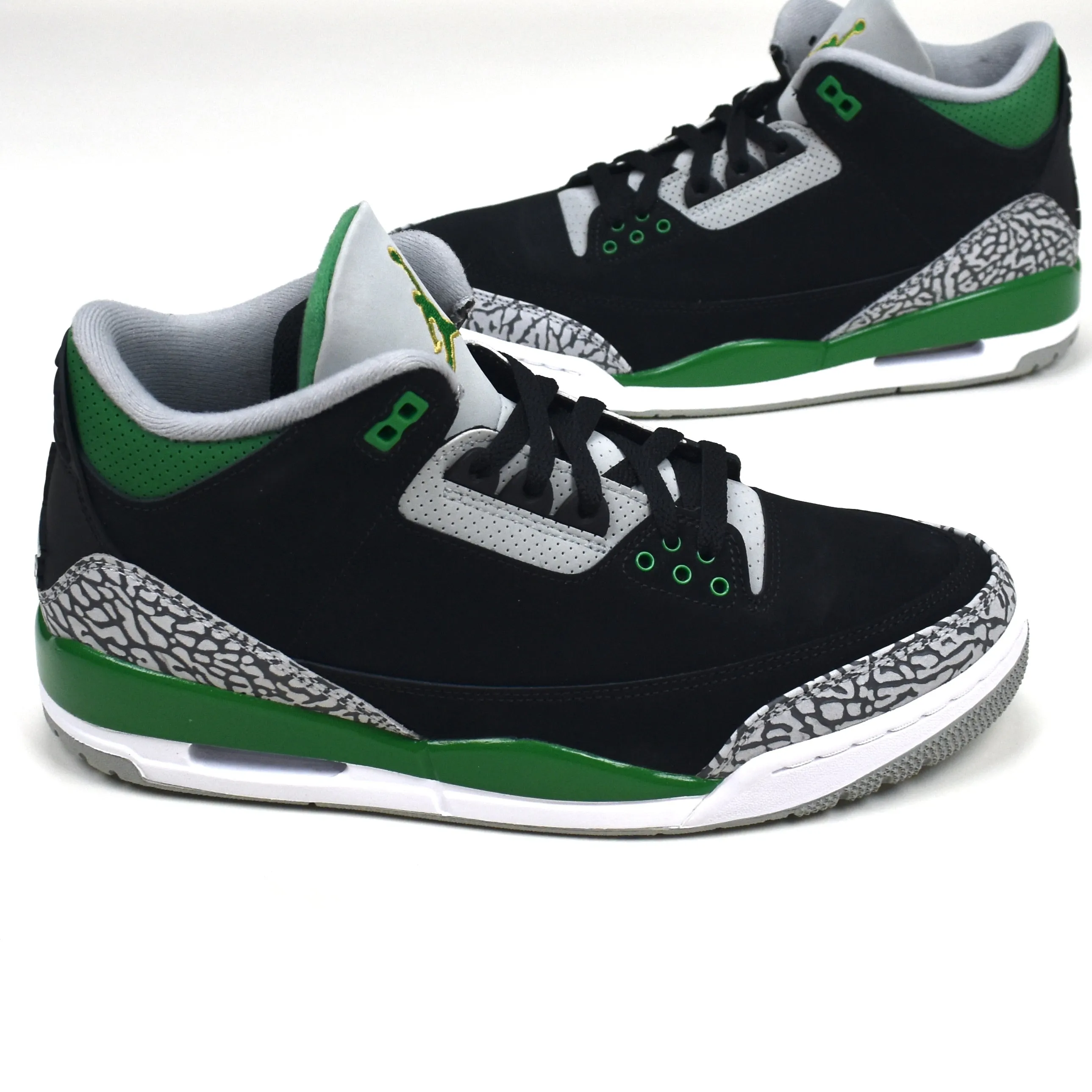 Nike - Air Jordan 3 Retro 'Pine Green'
