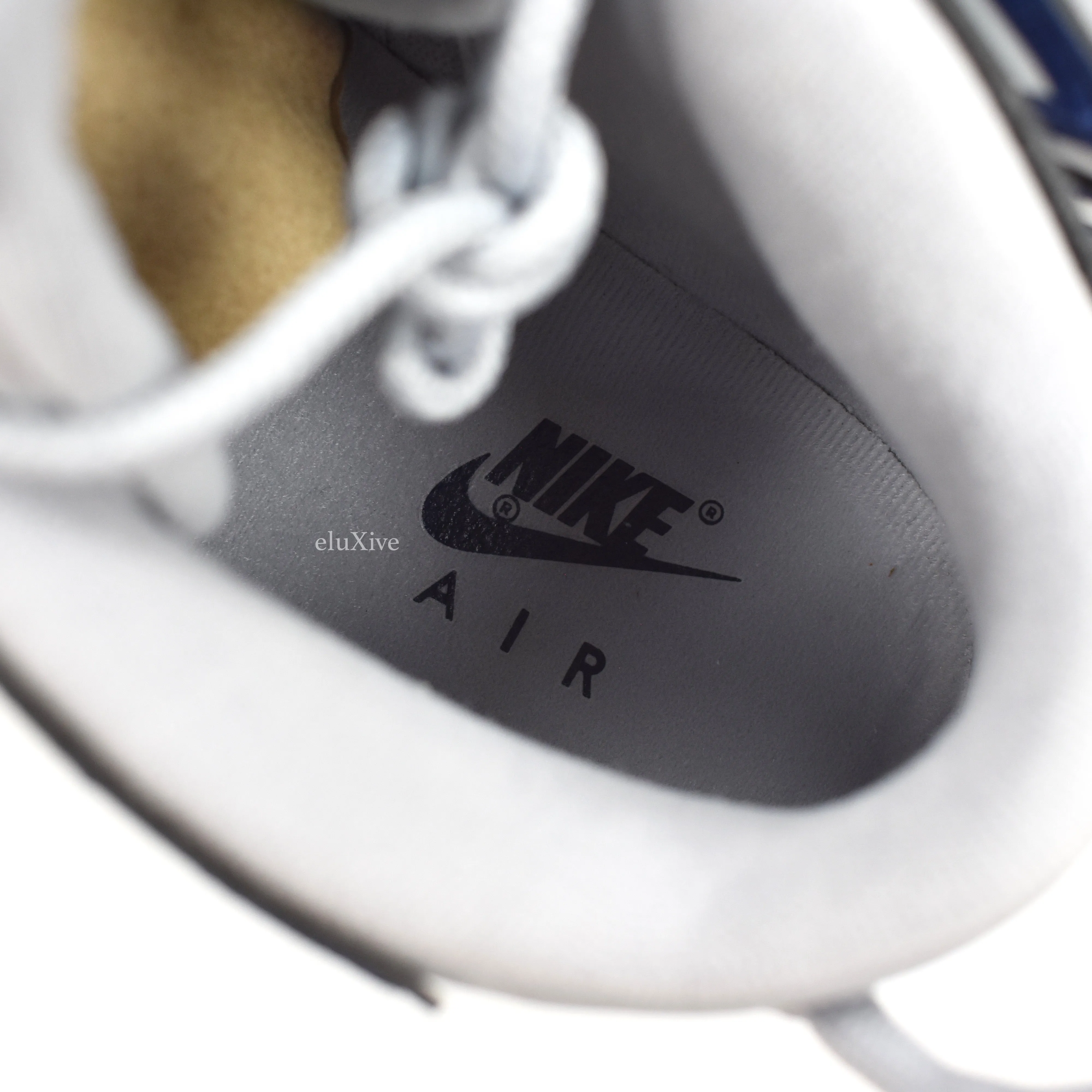 Nike - Air More Uptempo NYC QS