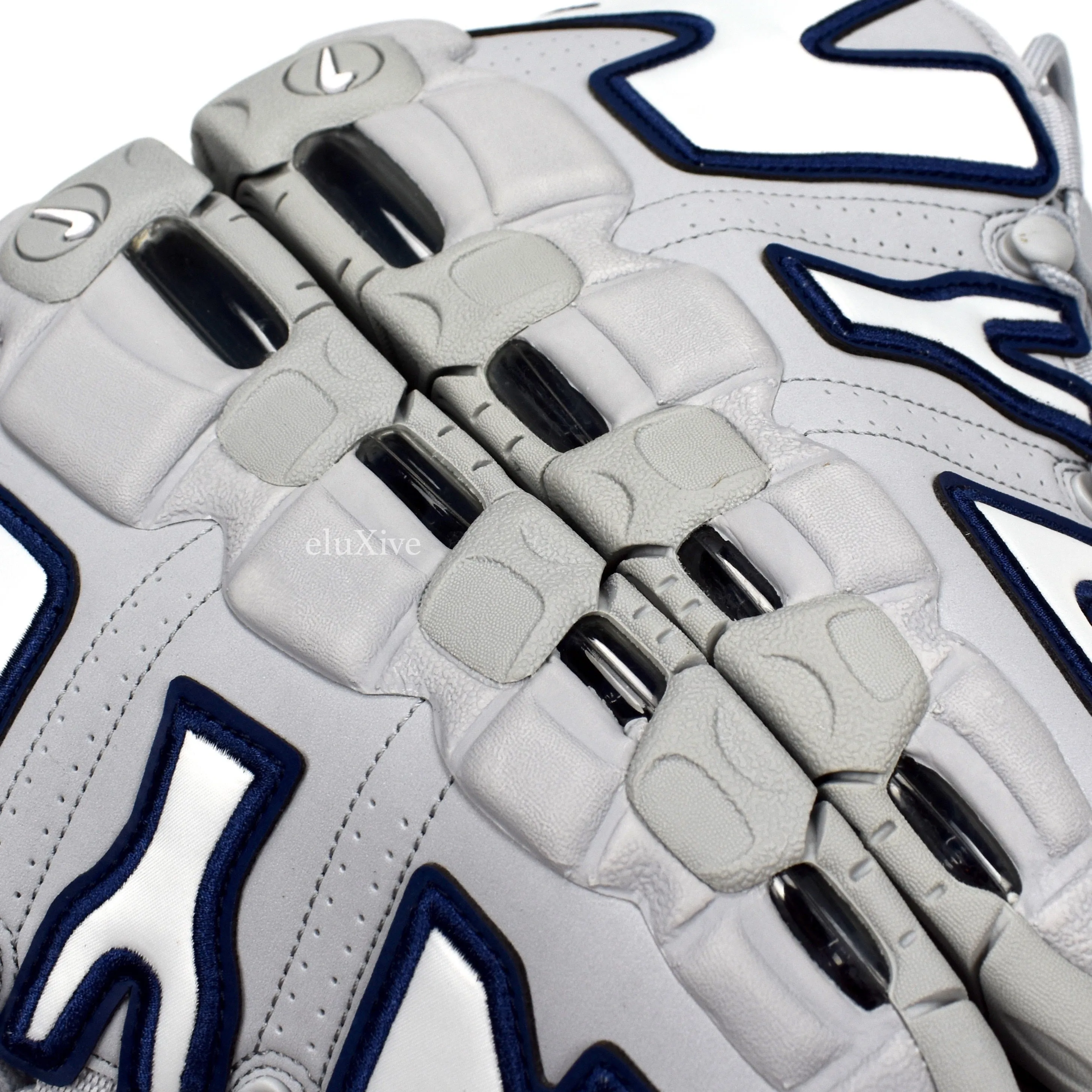 Nike - Air More Uptempo NYC QS