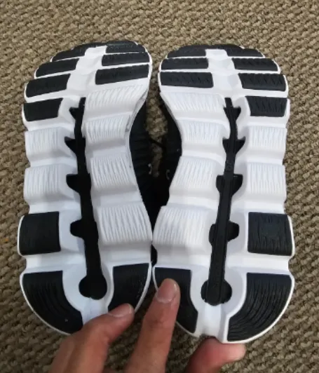 On Women's Cloudswift Sneakers size 6.5