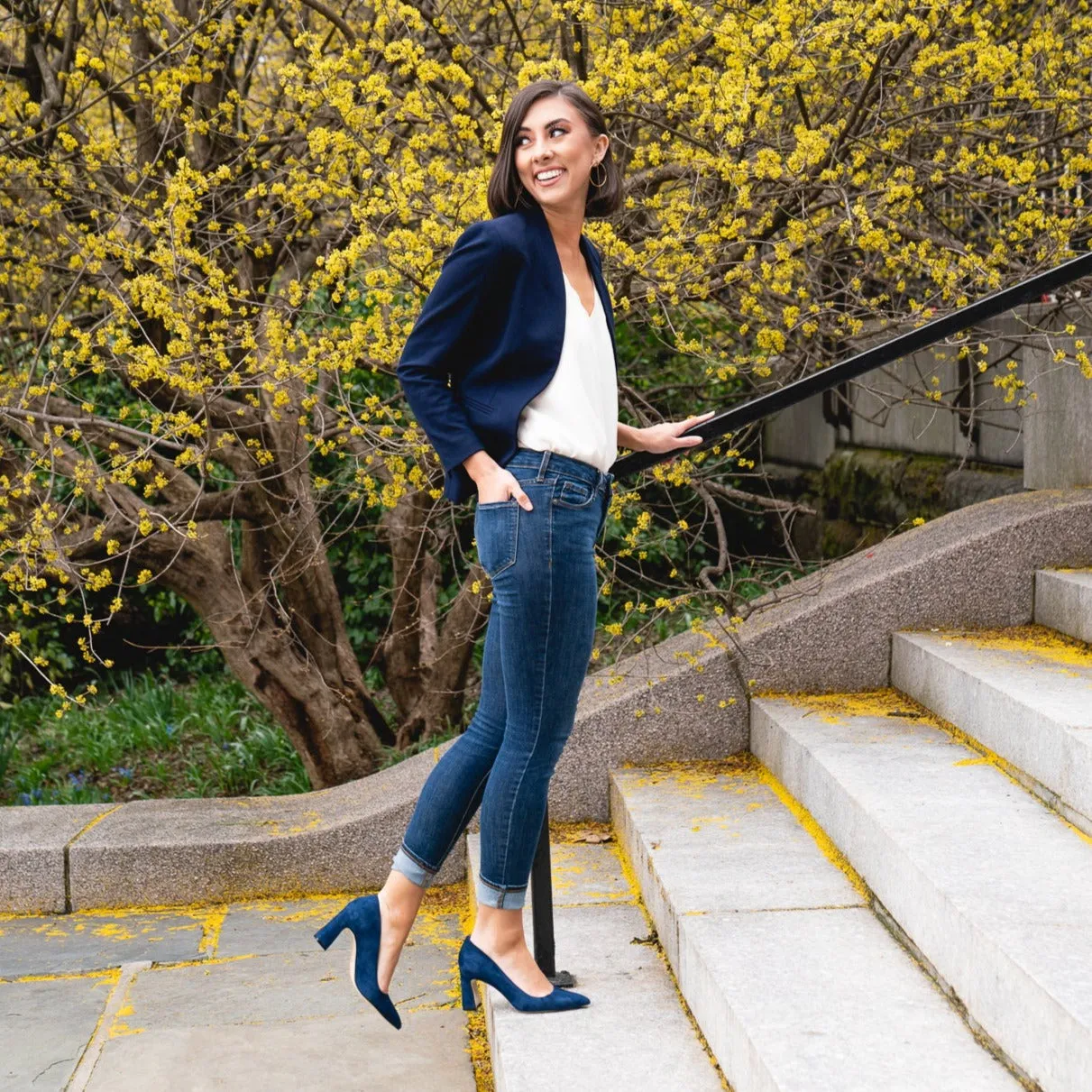 [SAMPLE] Noble Navy Suede Block Heel Pump