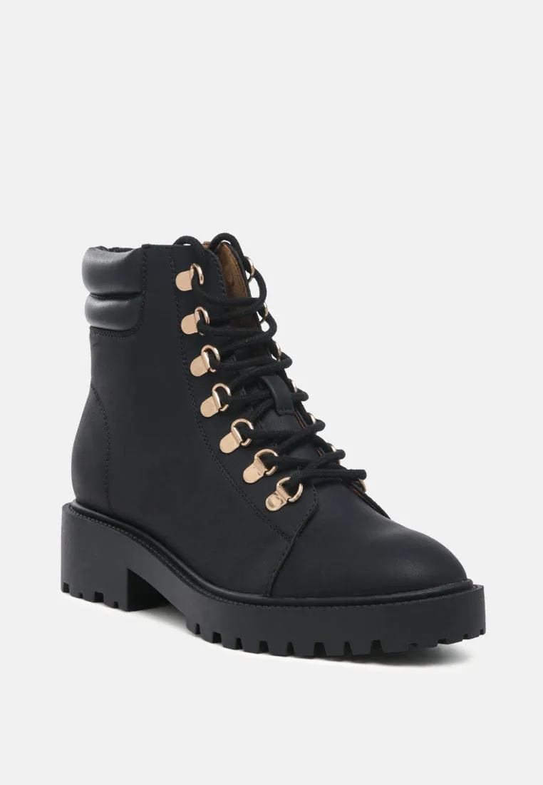 Shirly Quilt Collared Ankle Boots